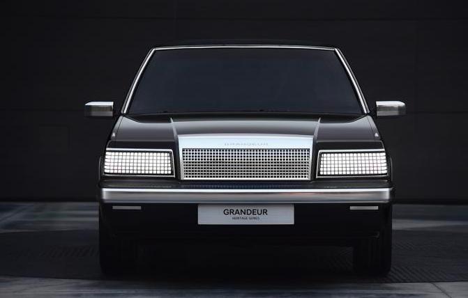 新款现代雅尊实车图,现代雅尊35周年纪念款