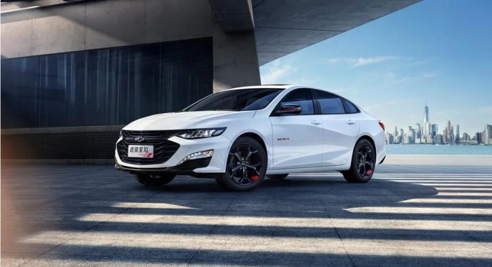 20万左右公认最好的运动轿车,9到13万最适合年轻人的运动家轿