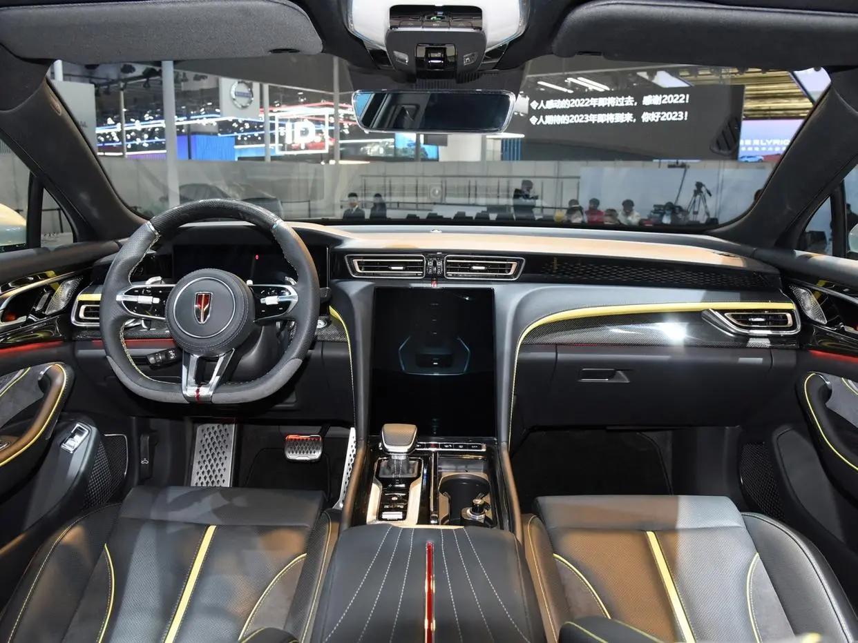 2.0t+8at的动力组合的合资车,车长超过5米的车价格10万