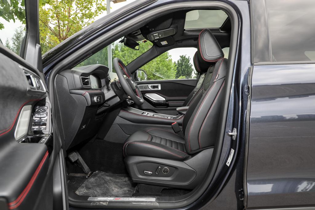 福特探险者2024运动款,全新福特探险者新款