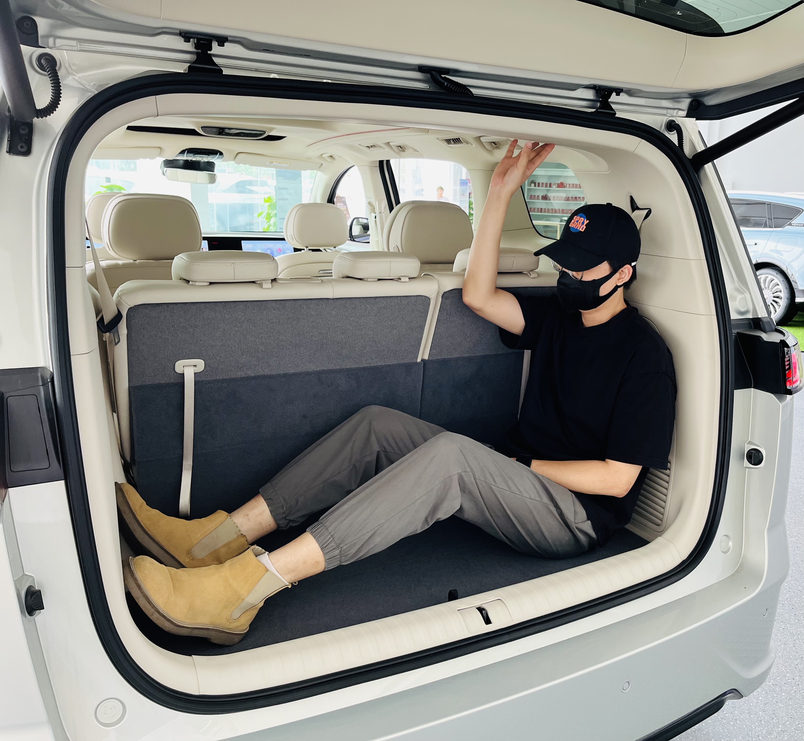 新款岚图梦想家空间太小,岚图梦想家七座商务空间体验