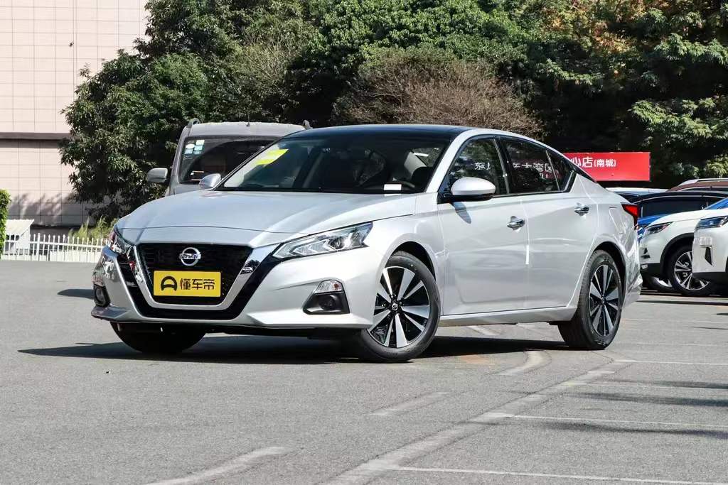 外观沉稳大气动力十足,外观沉稳大气的车