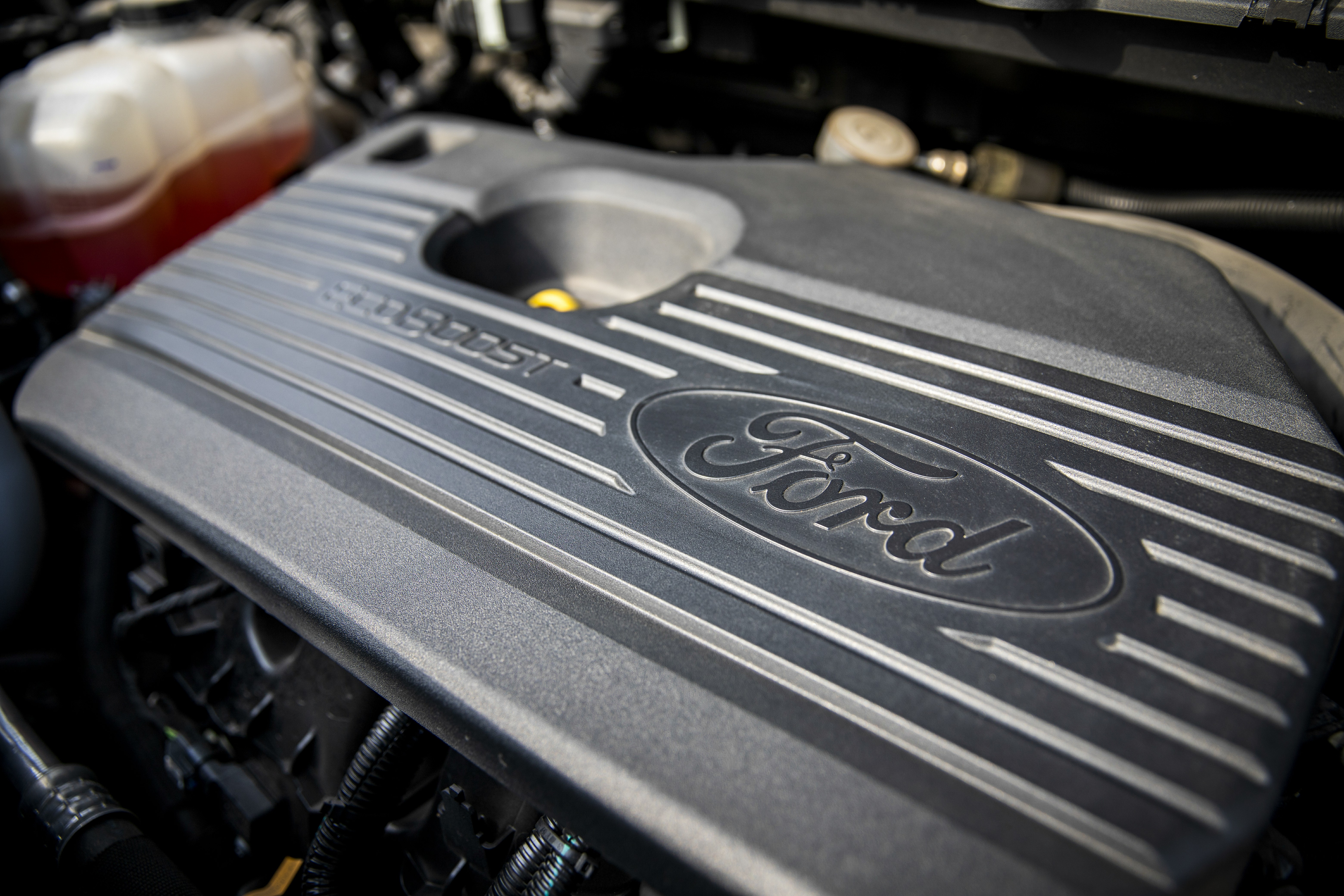 30万内科技与动力兼顾，试驾大7座SUV福特锐界PLUS