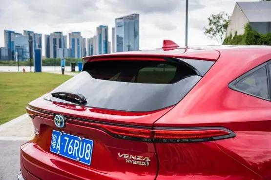 全新丰田威飒海外实车造型大气,新款丰田威飒最新消息