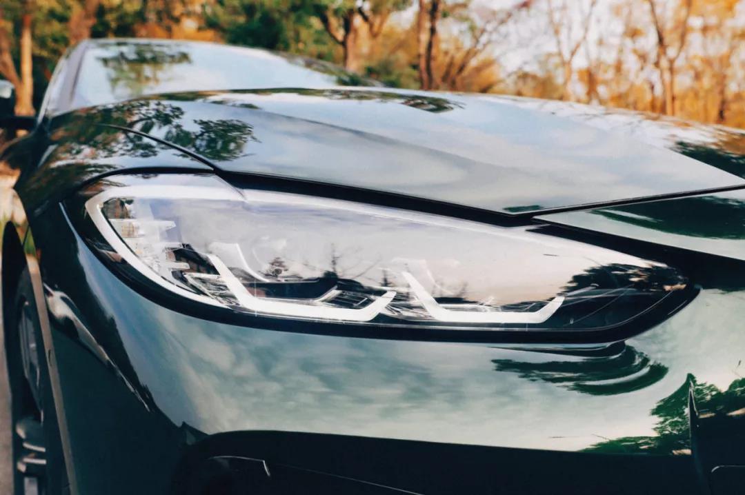 宝马新4系敞篷车主感受,朋友买了台宝马