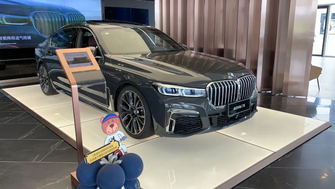 布鲁克林灰宝马,宝马布鲁克林灰喷漆