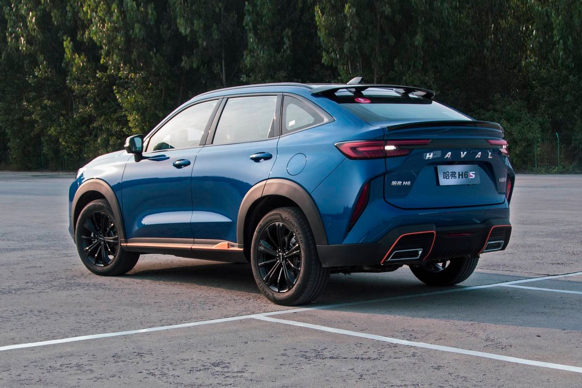 哈弗h6新款2022款第四代混动版,哈弗h6该买哪一款省油动力好