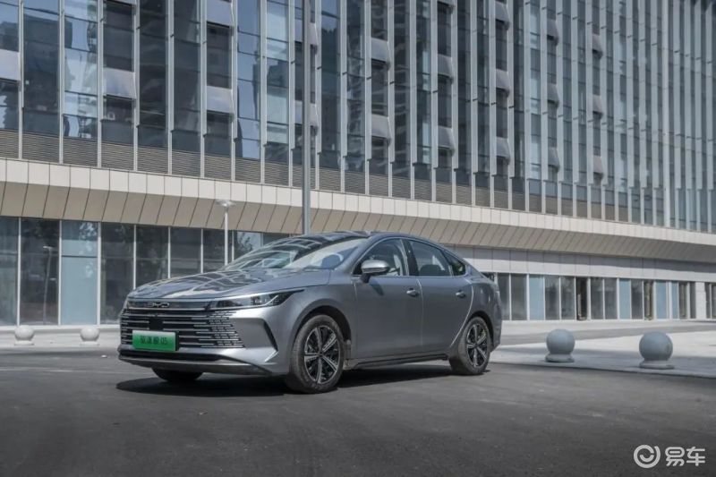 比亚迪秦plusdm-i与驱逐舰05对比,2023比亚迪驱逐舰05尊贵款落地价