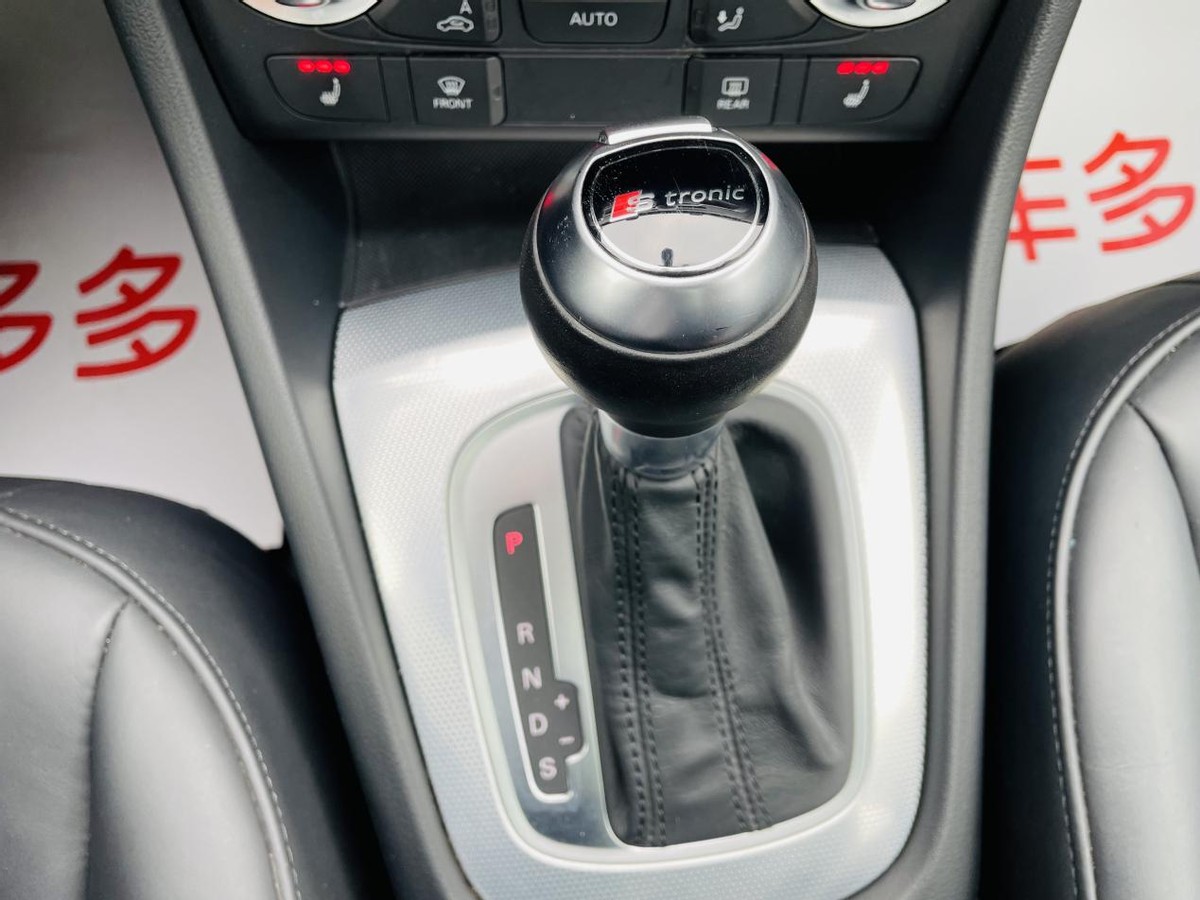 2017款奥迪q3quattro全时四驱风尚,油门只管踩剩下的交给财务