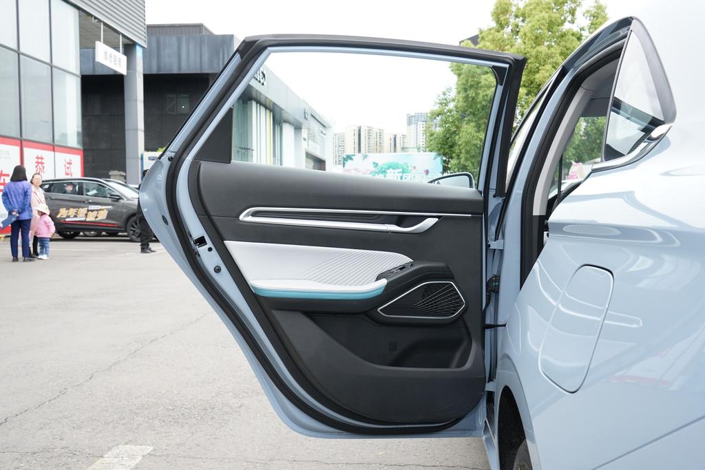 吉利帝豪第四代旗舰版中控,吉利帝豪第四代冠军版仪表