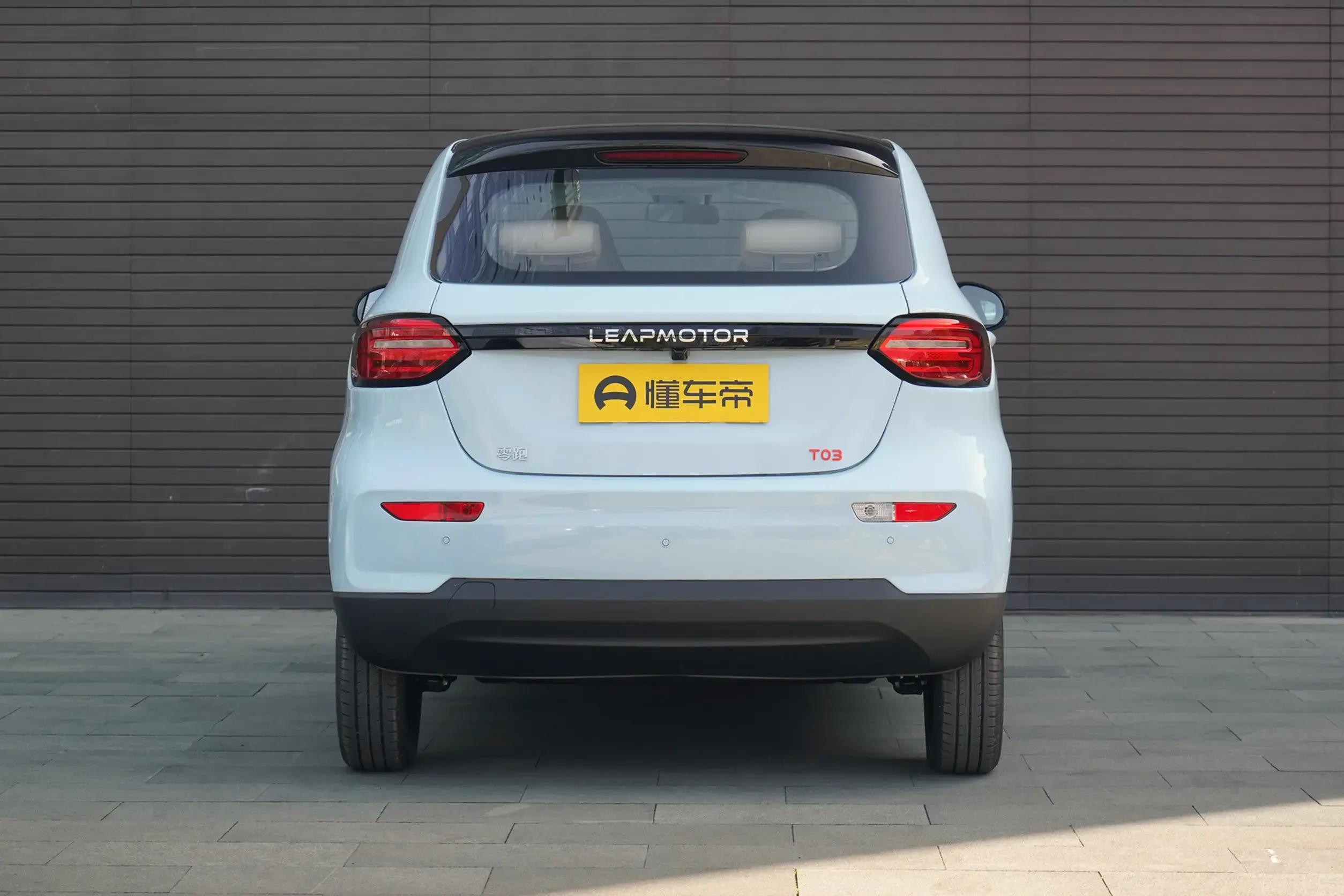 零跑t03车型详解,零跑t03豪华版续航测评