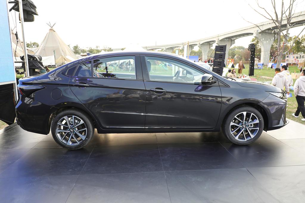 奇瑞新款艾瑞泽5GT,奇瑞艾瑞泽5plus1.5自吸