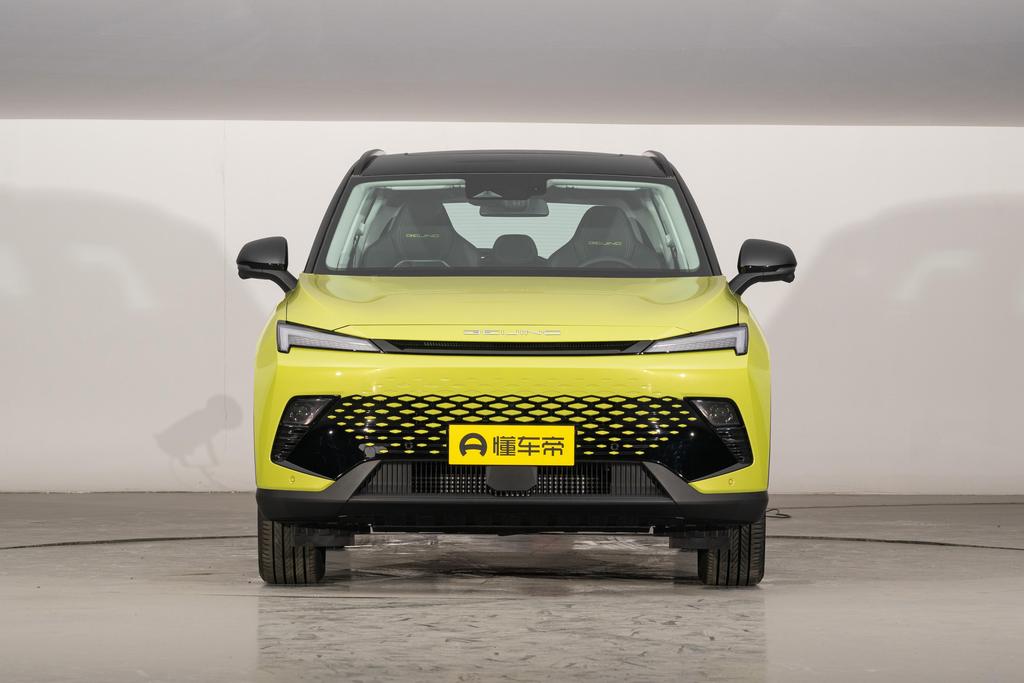 国产北汽魔方,一台新潮燃油车静态体验北汽魔方