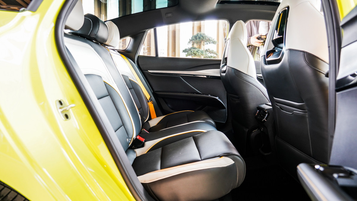 名爵mg5新款1.5t试驾,名爵mg5天蝎座豪华版测评