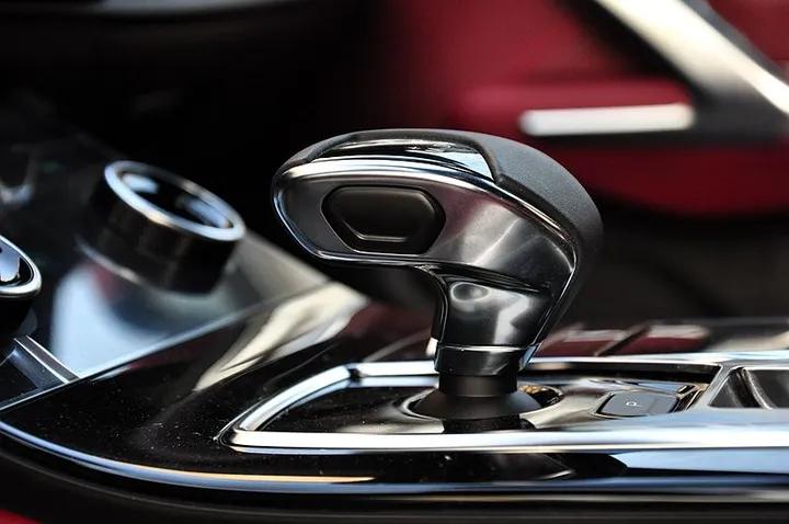 捷途x70plus对比捷途x90plus,捷途x70plus对比长安欧尚x7plus