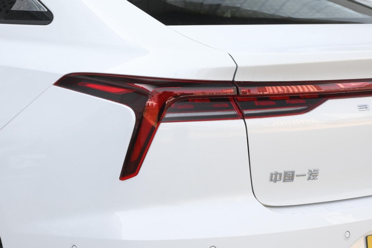 全新第三代奔腾b70不靠想象靠实力,奔腾b70新款2024款都有什么特点