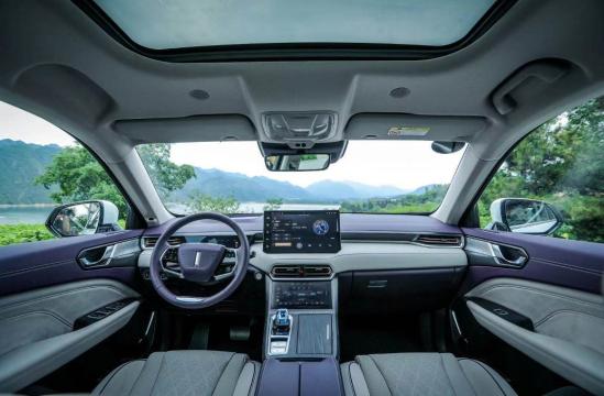 魏牌拿铁dht与dht-phev怎么选,魏牌拿铁dht-phev充电桩免费安装