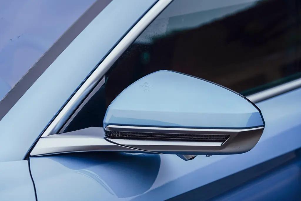 颜值高科技强比亚迪汉ev解读,沉浸式体验比亚迪汉ev冠军版试驾