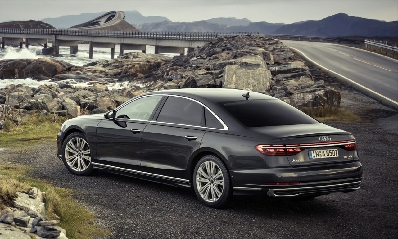 2022款奥迪a860tfsiquattro落地价,2021奥迪a6l55tfsi和奥迪a8