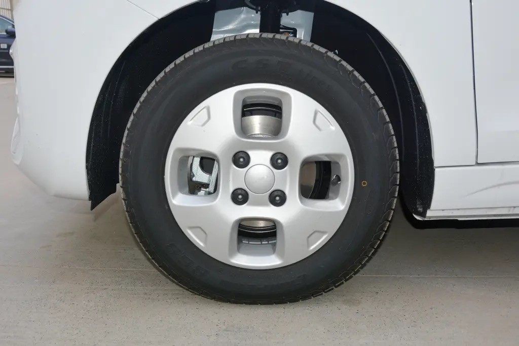 不到6万上汽科莱威clever上市图片,6万元纯电微型车上汽科莱威clever