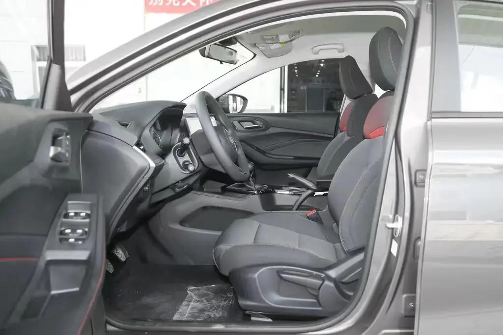 起售价6.78万却拥有18万车的配置,7.69万元起售高性价比家用好车