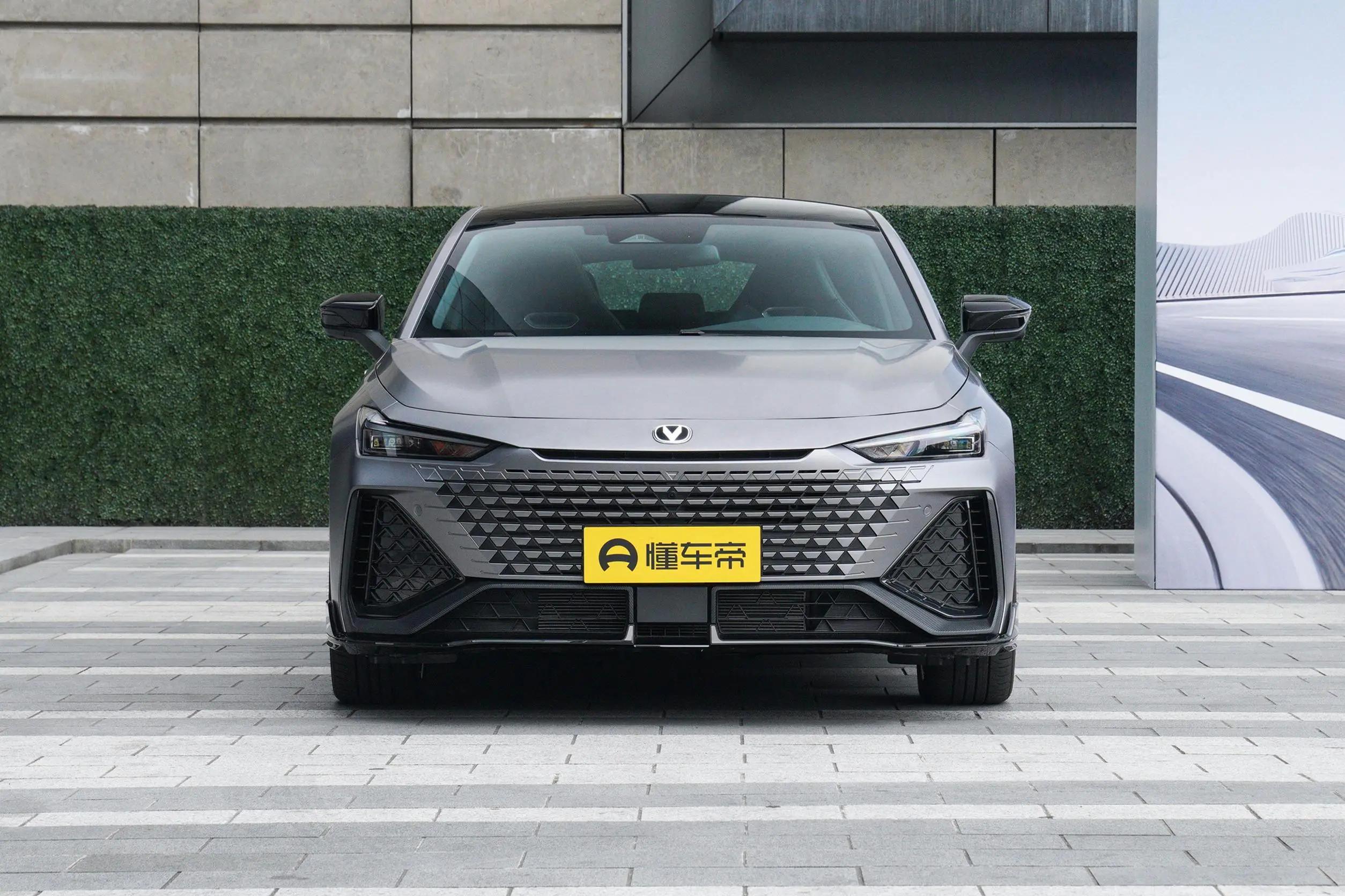 23款univ运动版试驾,国产汽车推荐uni-v来袭