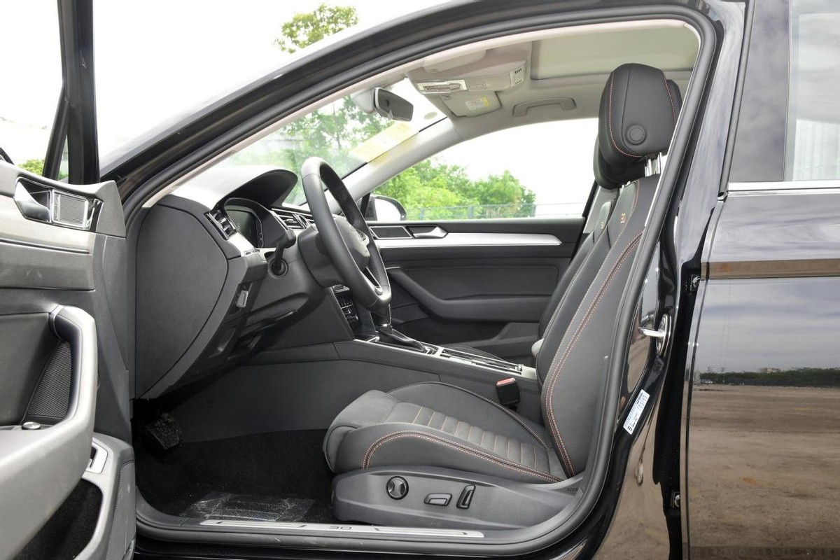 体验大众迈腾380旗舰版,体验迈腾330豪华