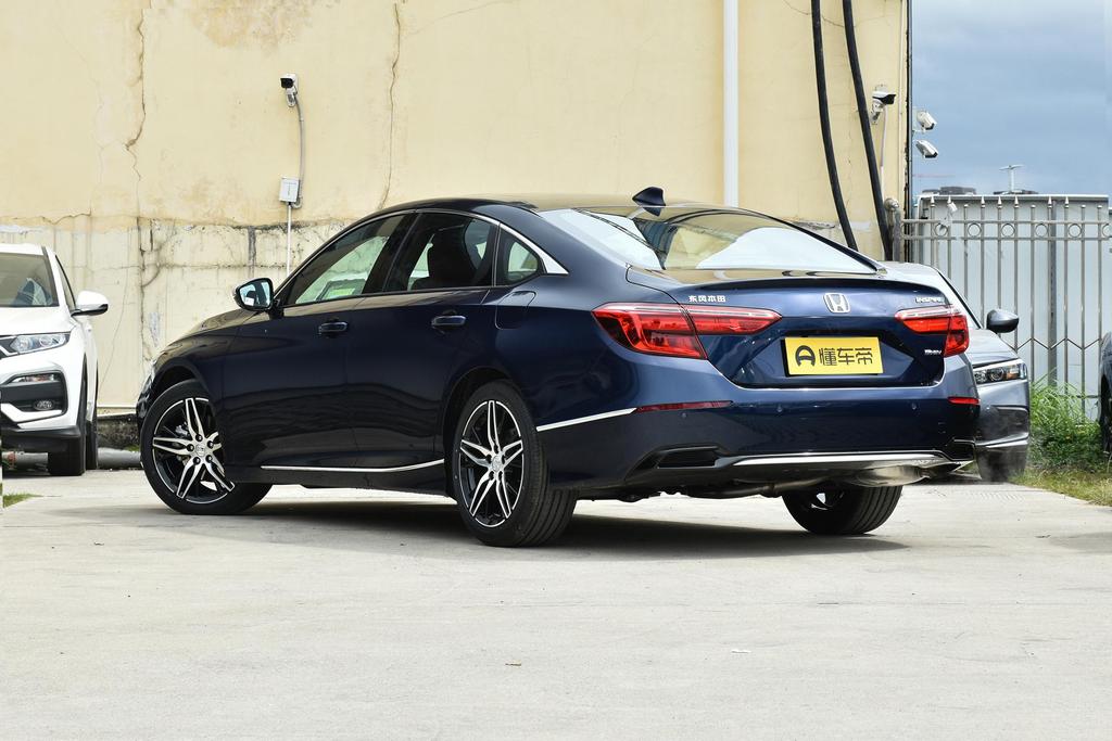 英仕派精致版2022款功能操作,英仕派2022款精致版落地多少