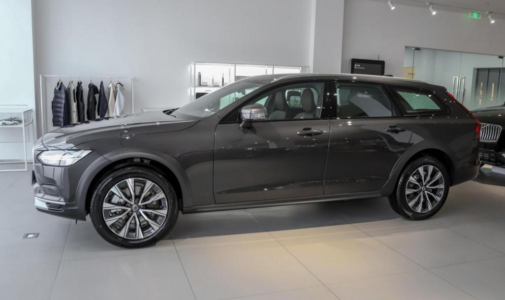 沃尔沃旅行车v90和v90cc,沃尔沃v40旅行车1.9t