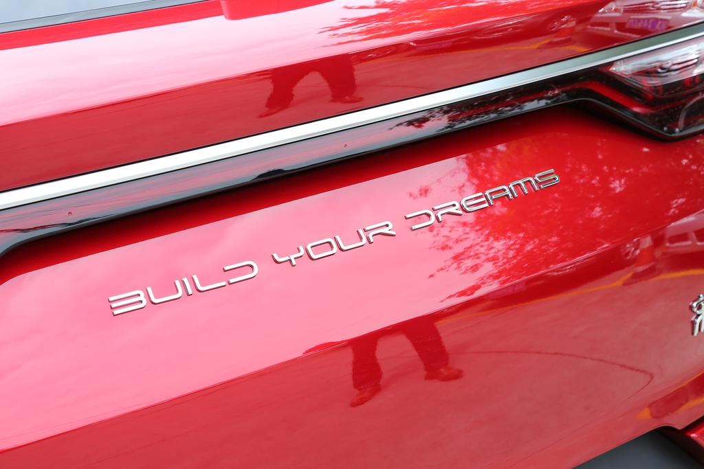 比亚迪宋plusev冠军版便携充电,比亚迪宋plus新能源2022款充电