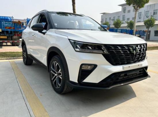 五菱星驰手动豪华型,五菱星驰在小型suv销售排名