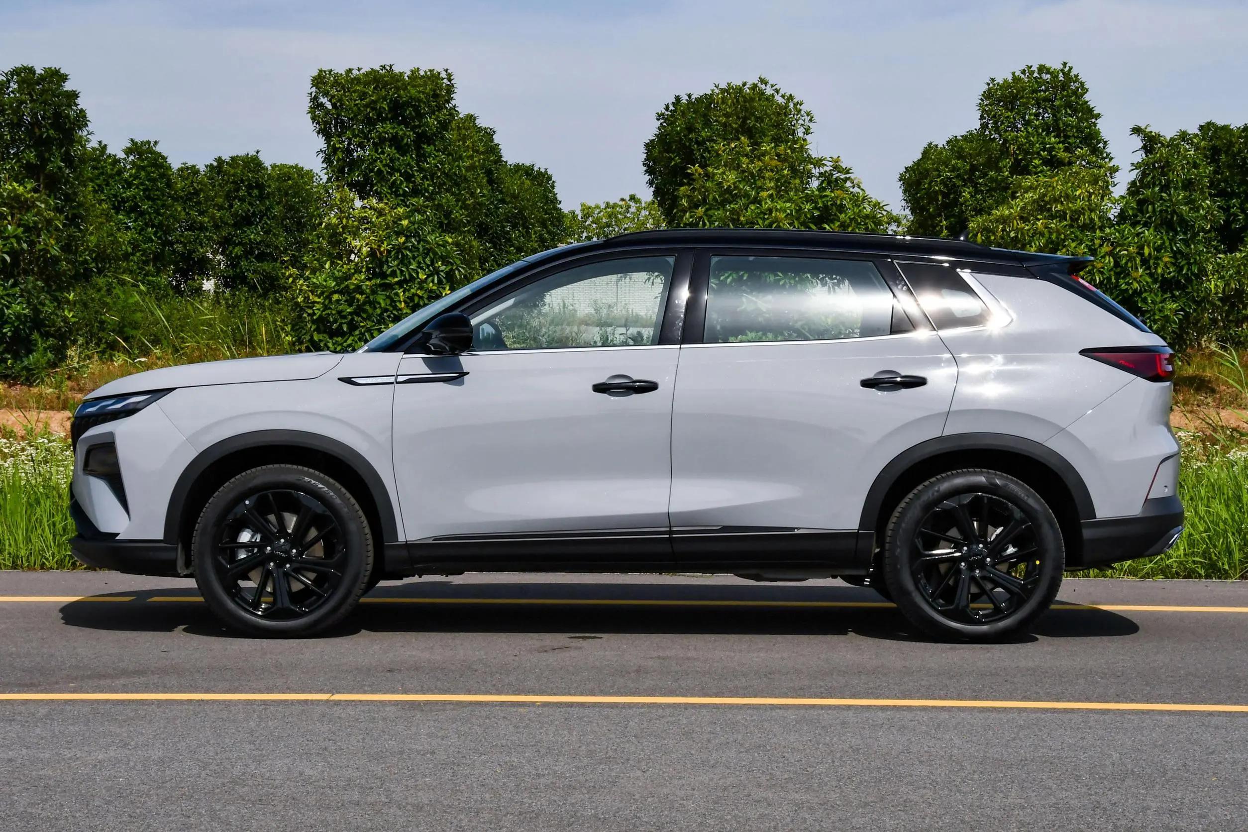 东风皓极最新款,东风皓极车身尺寸