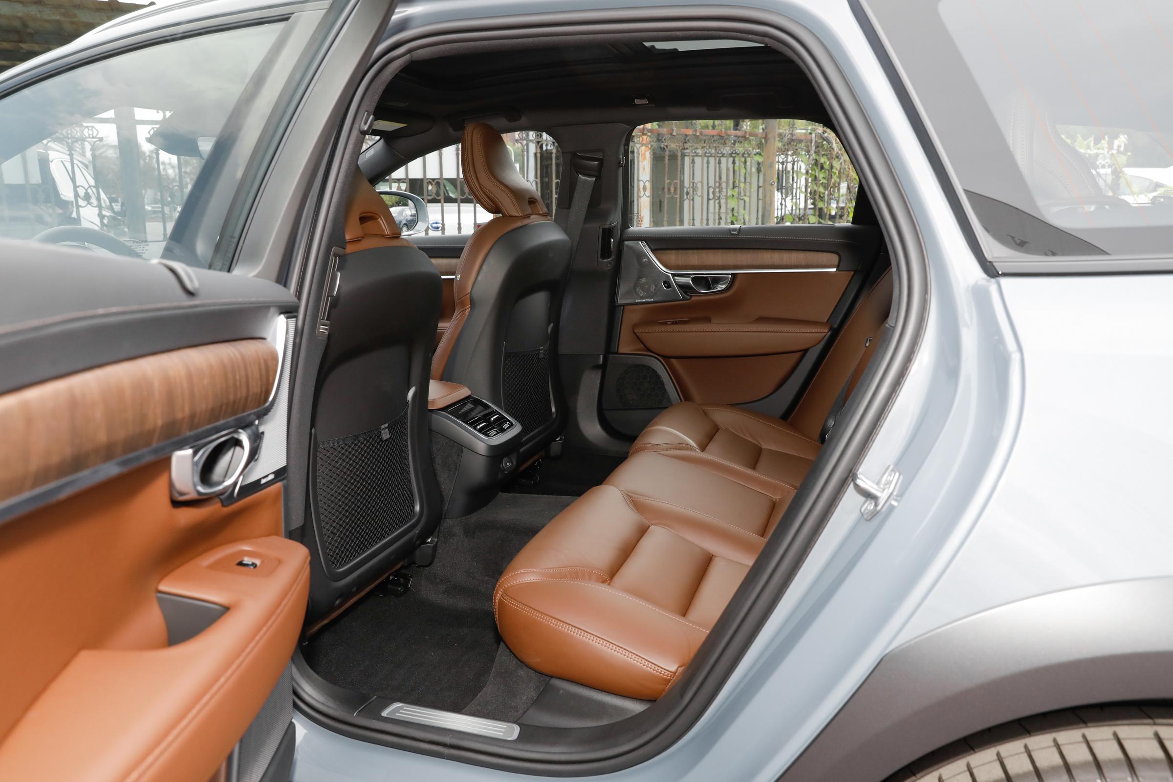 沃尔沃旅行车v90和奥迪a6旅行车,2018二手沃尔沃v90旅行车