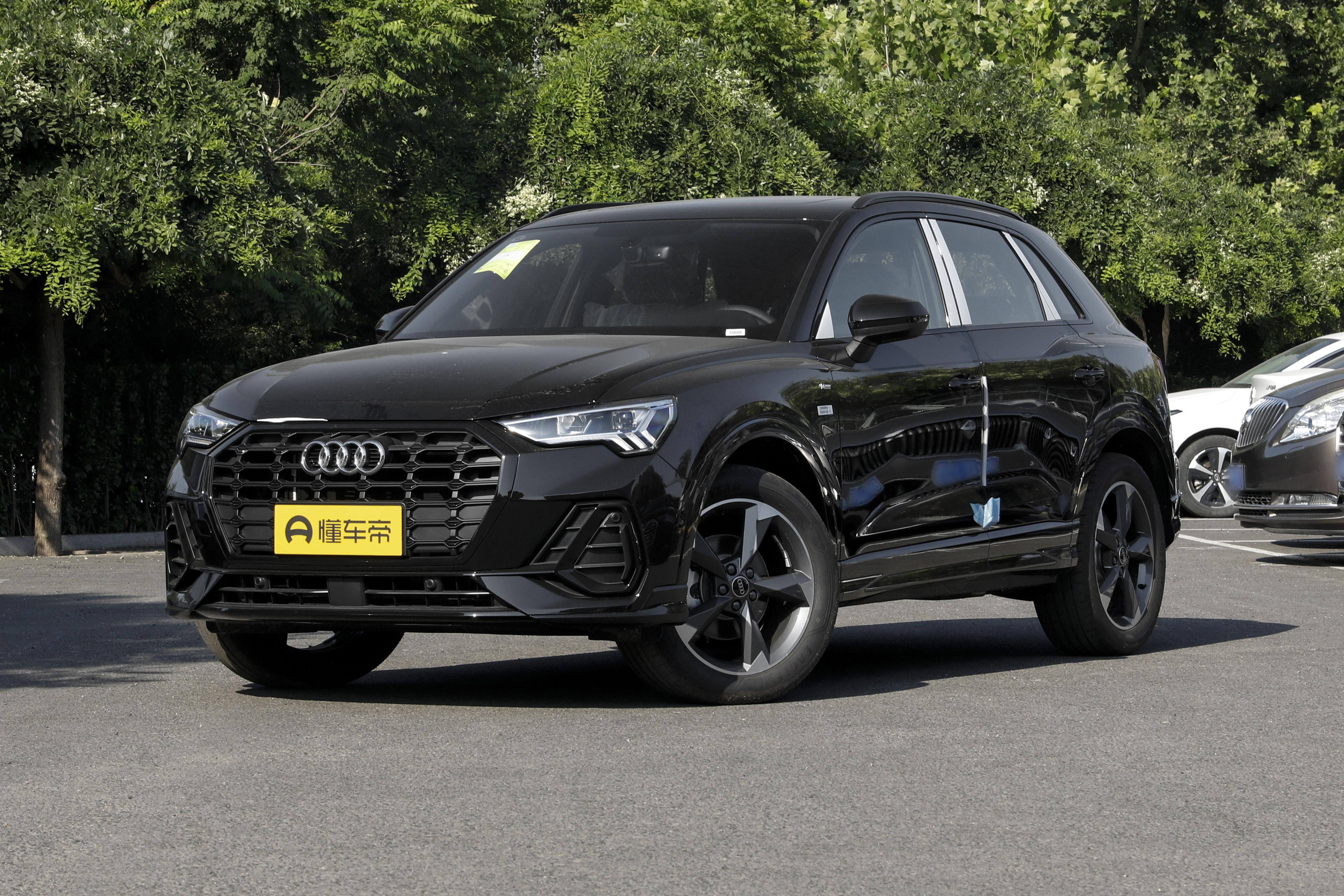 奥迪q3什么颜色好看,奥迪q3值得购买吗24款