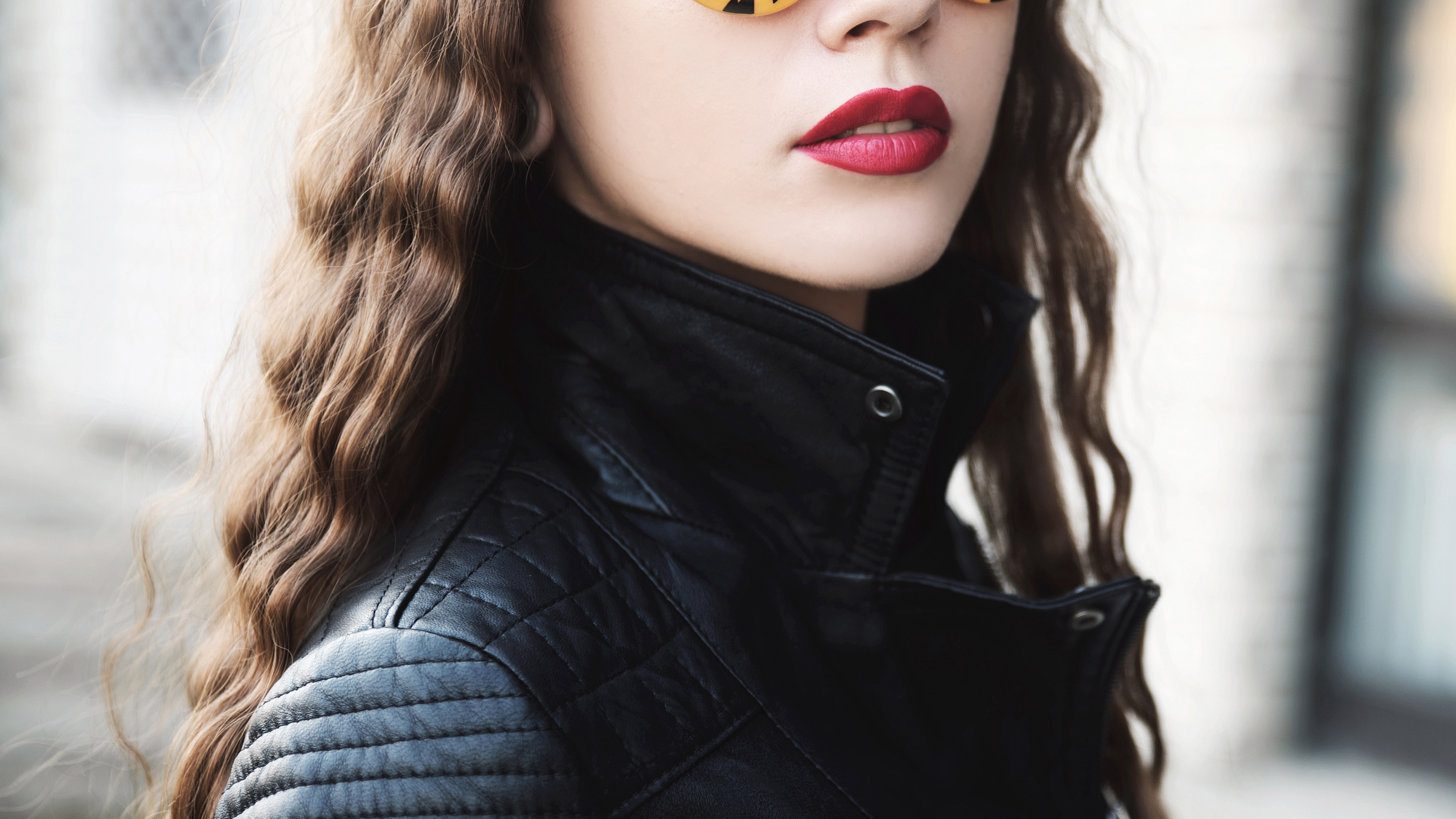 小说：英俊的肖阳被土肥圆富婆看上，被拒后恼羞成怒！