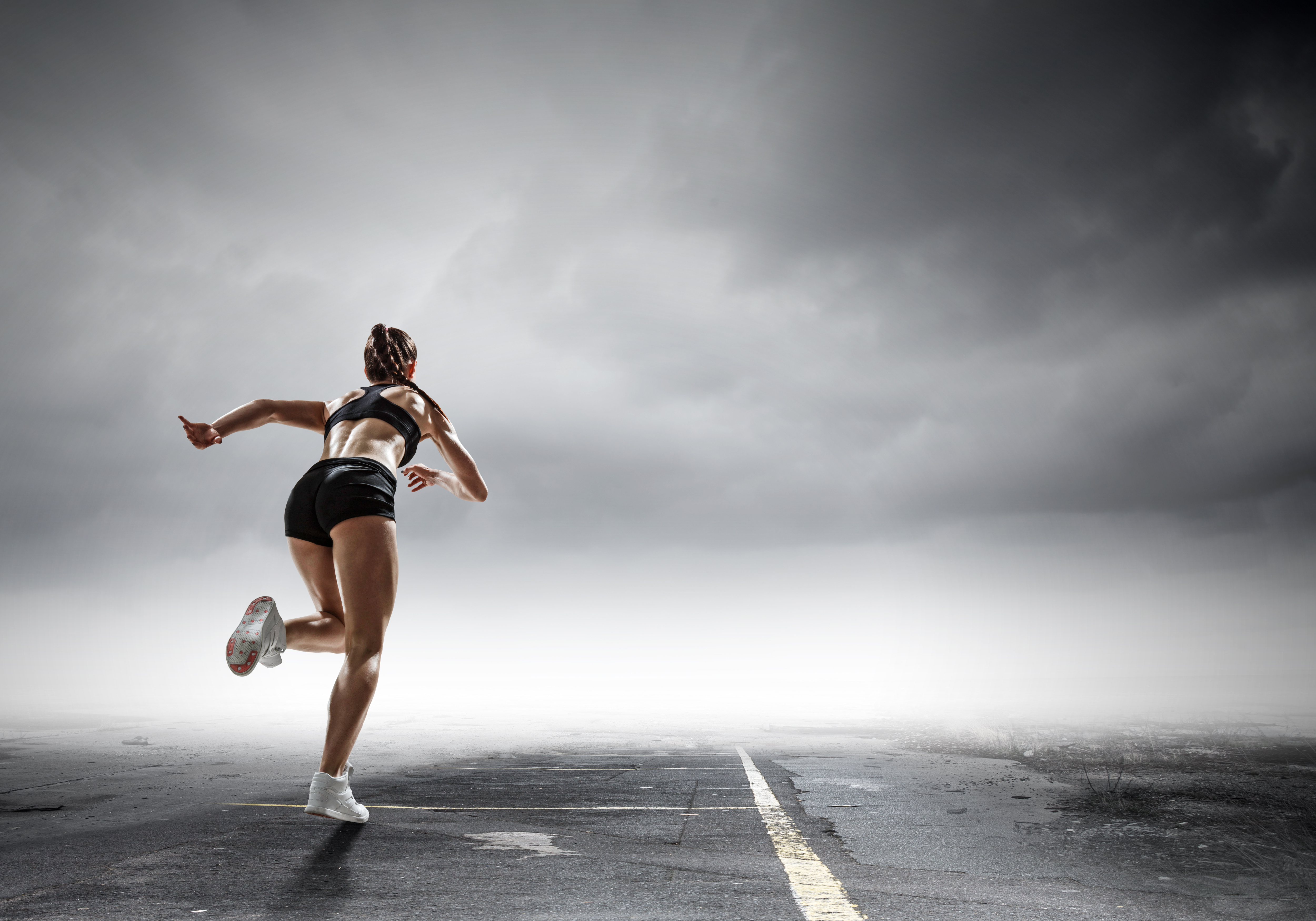 职场上过的是每天“晨总会”与“夜总会”交织的日子