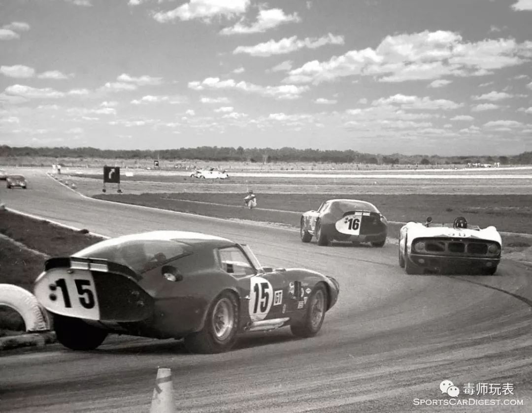 赛车的疾驰——波尔黑金刚机械表