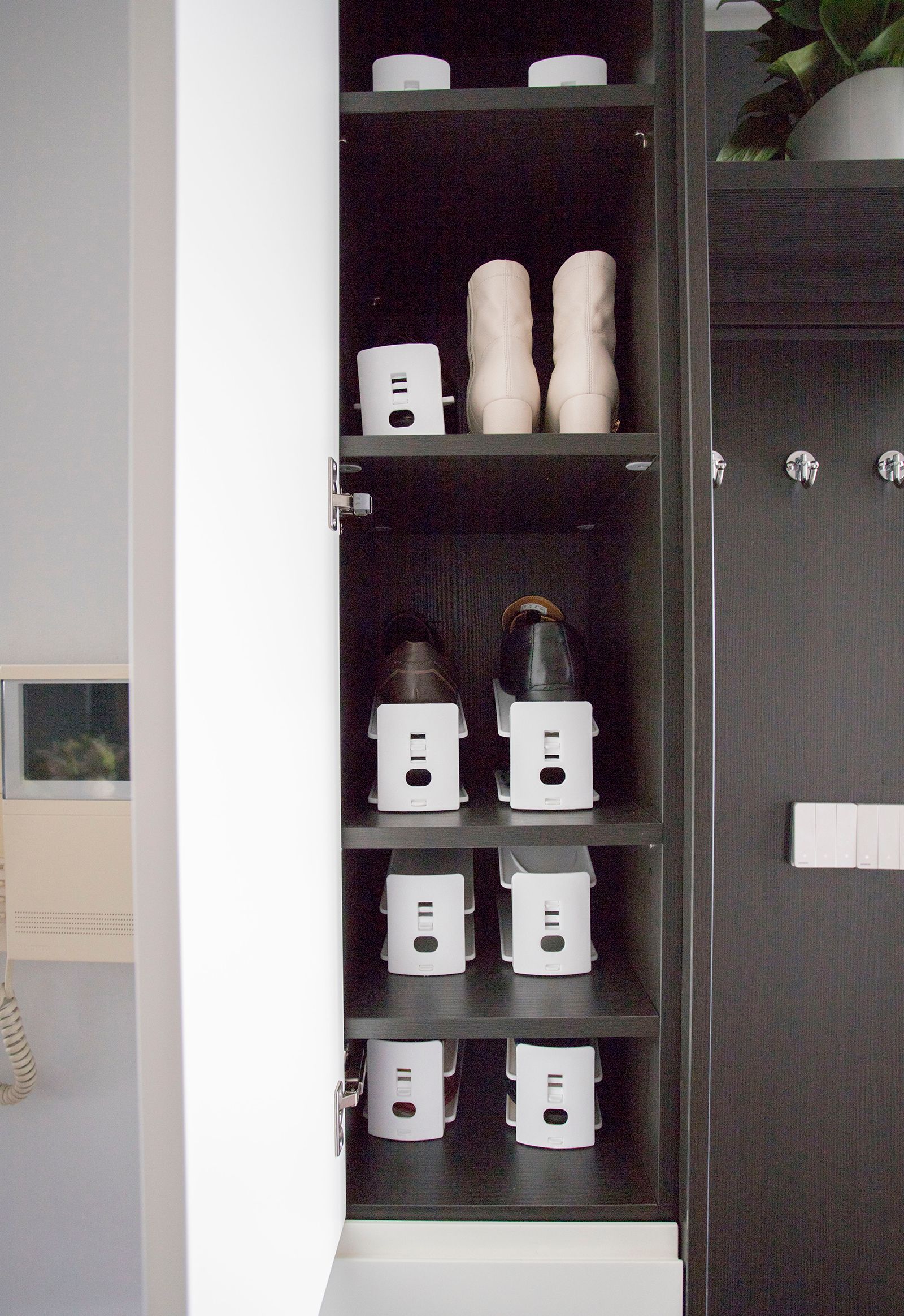 103㎡收纳满分，电动窗帘、上轨道移门和阳台吧台让家一键变高级