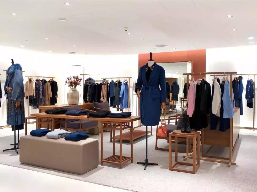 国产女装黑马，5000一件还遭疯抢！全凭这点做得好！