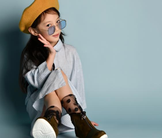 挑选太阳镜的正确方法,如何挑选开车用太阳镜