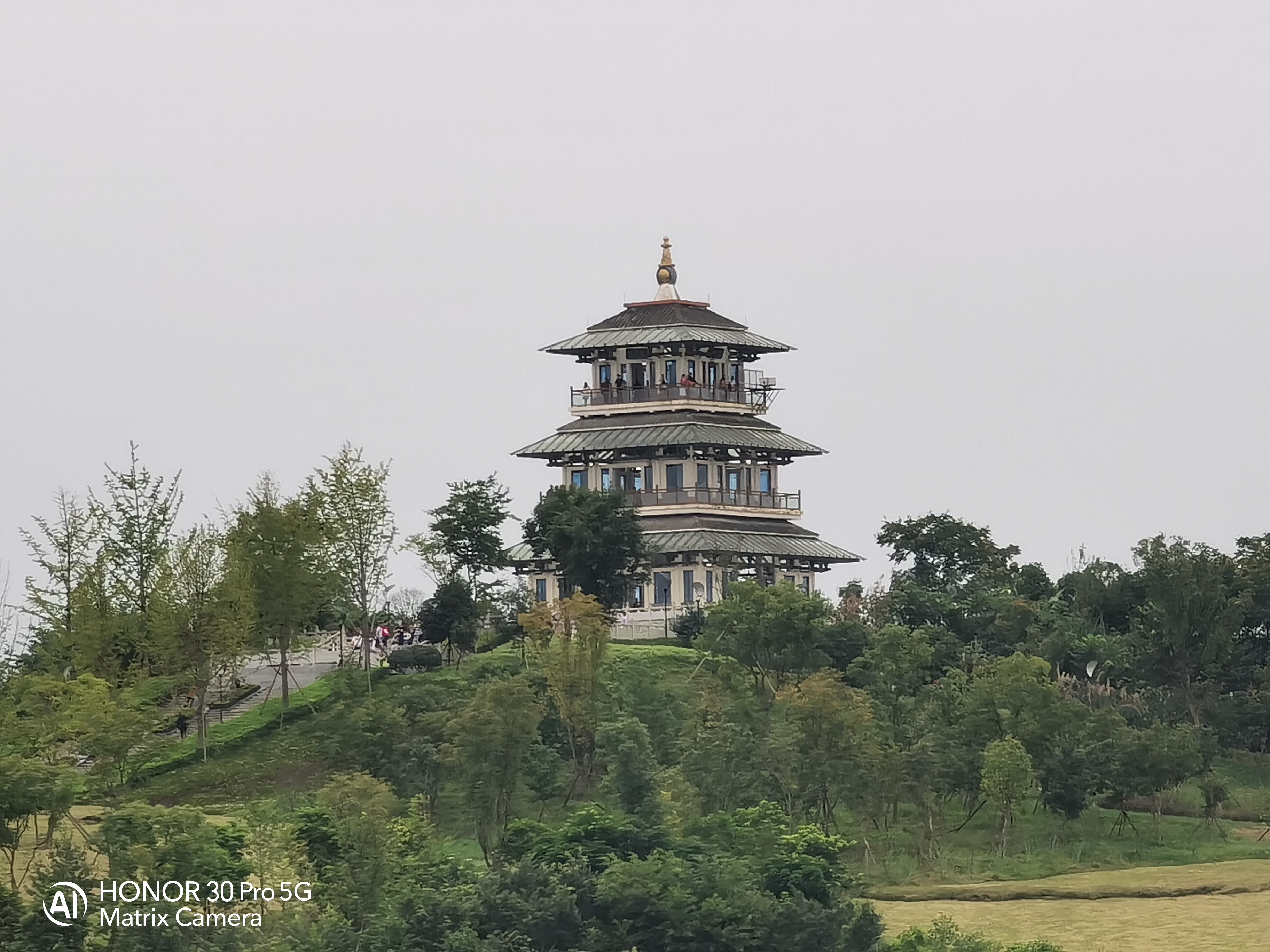 发布了半年的手机,麒麟9905g手机有哪些