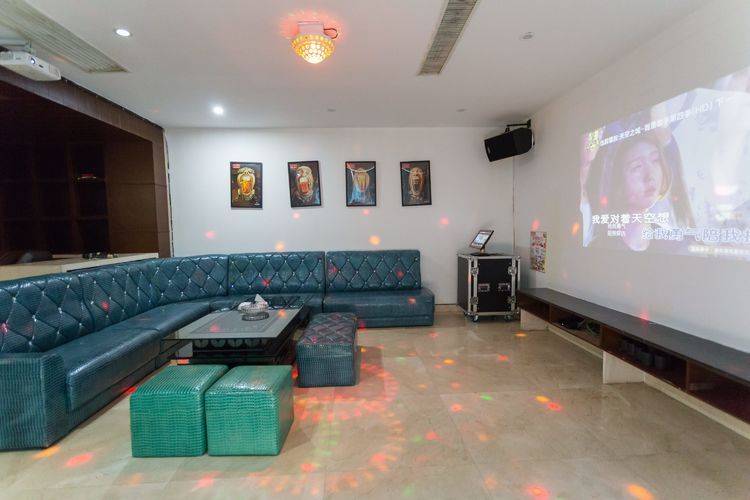 春节温泉酒店吃住一体推荐,附近别墅温泉度假一日游