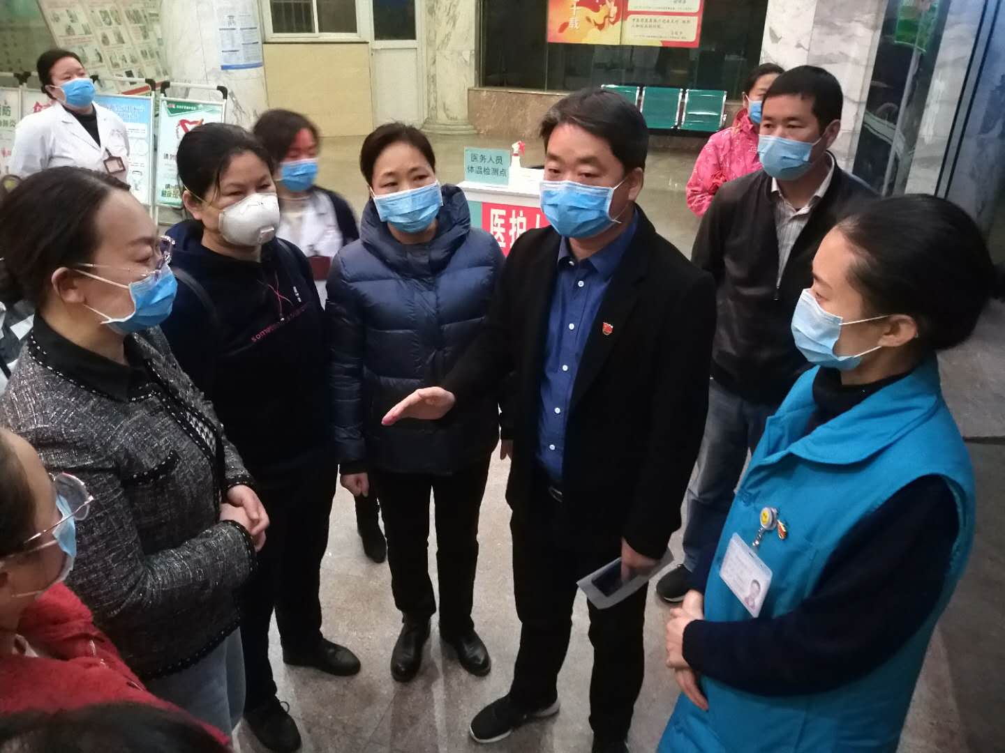 郑州管城区疫情防控,武汉疫情河南医疗队出征