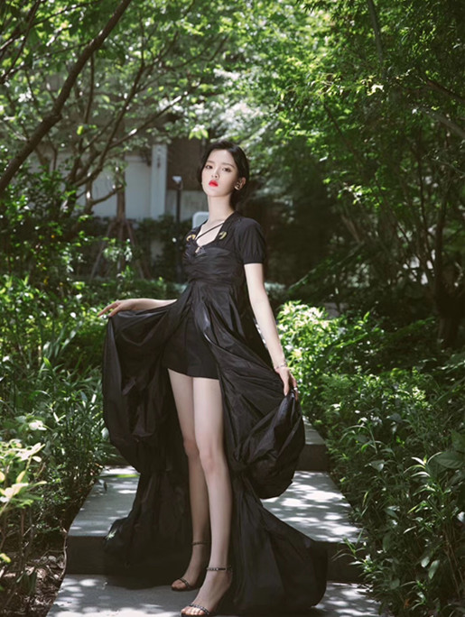 凉鞋怎么选好看,罗马凉鞋搭配什么衣服穿好看