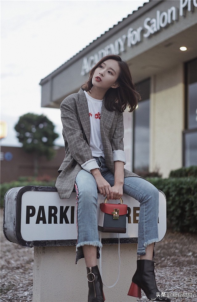 格纹元素怎么穿才更时髦,格纹经久不衰的经典潮流穿搭