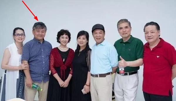 既有实至名归的双黄蛋，也有宁缺毋滥的空缺，最早那届金鸡奖好刚