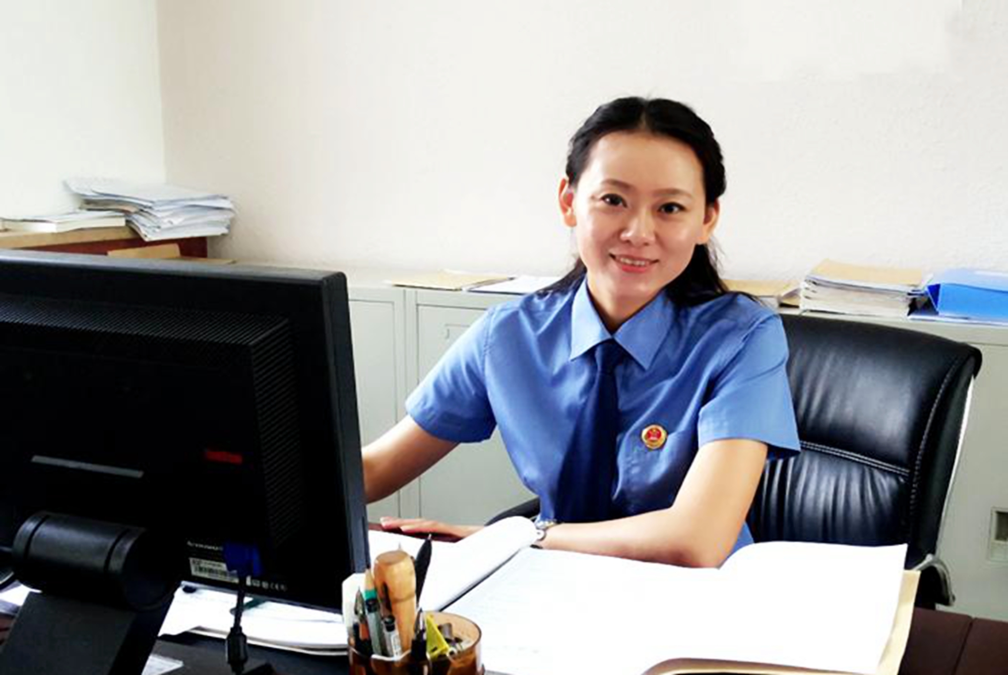 公务员哪些岗位适合女生,公务员有哪些岗位适合女生