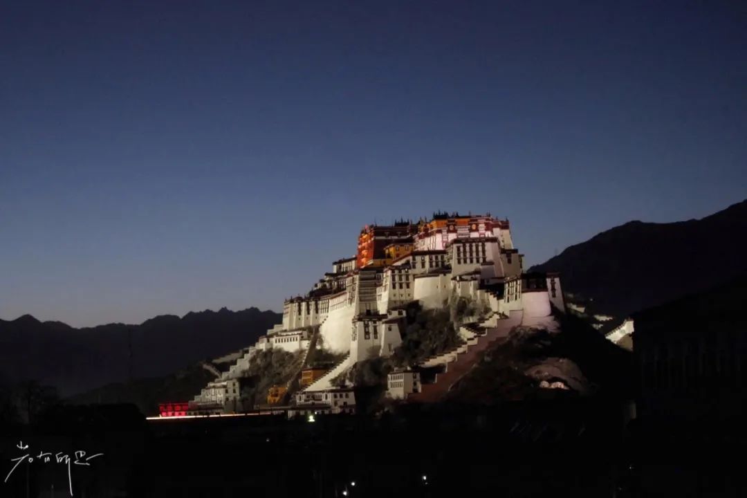 拉萨比较地道的藏餐厅,拉萨晚上最浪漫的餐厅