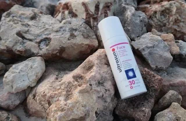 兰蔻防晒好还是skii防晒好,兰蔻柔皙轻透防晒测评