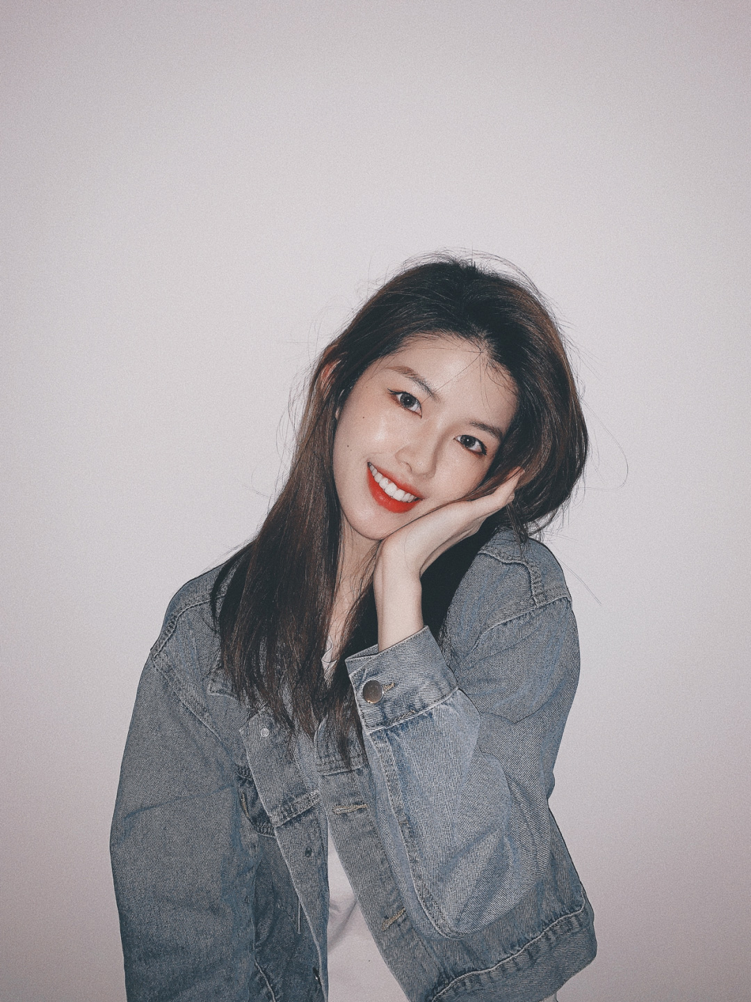 自拍照姿势大全教你拍出好照片,自拍的拍照姿势怎么拍好看